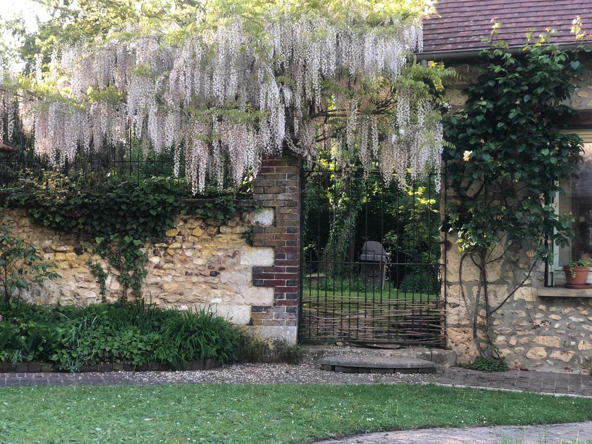 Le Clos Des Songes Blaru Exterior foto